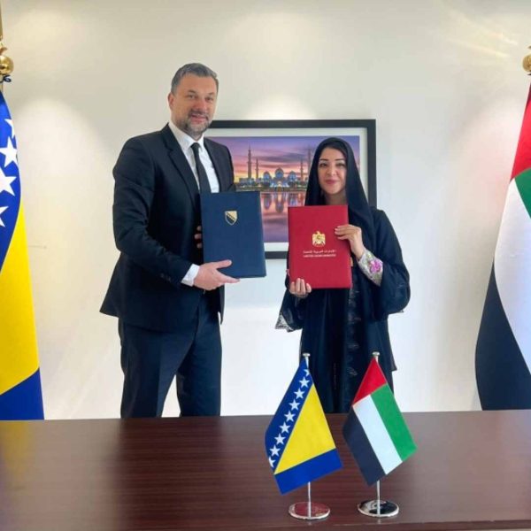 Vijeća ministara Bosne i Hercegovine i Vlade Ujedinjenih Arapskih Emirata o uzajamnom izuzeću od zahtjeva za ulaznu vizu. Memorandum je stupio na snagu 30 dana od dana potpisivanja tj. od 05. decembra 2023. godine.